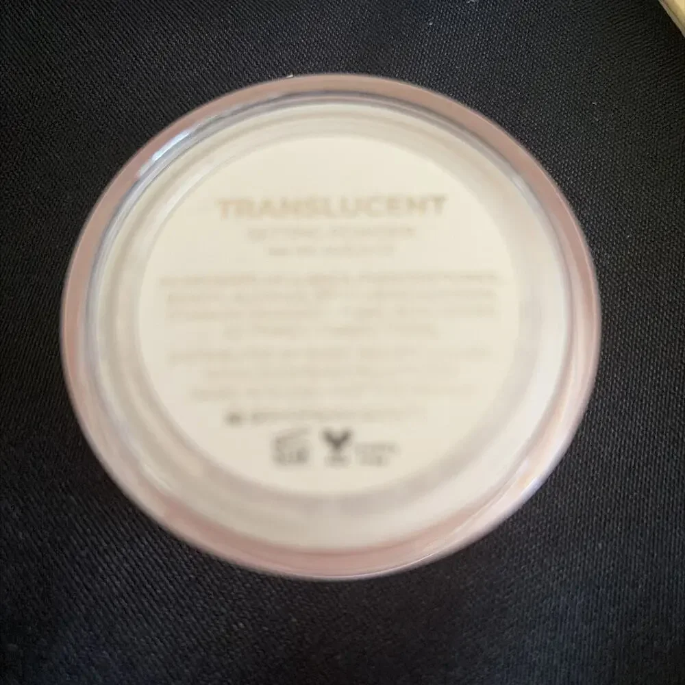 Basic Beauty Setting Powder • 0.14 Oz